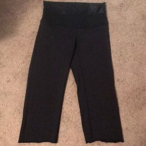 Lululemon cropped black pants